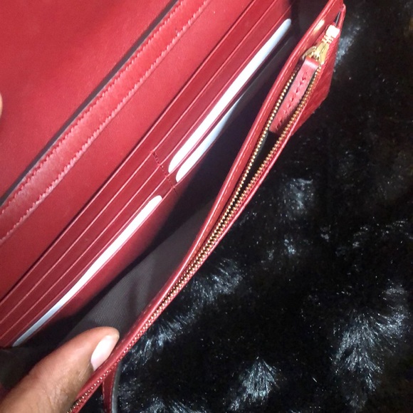 🚫[SOLD]🚫 Authentic GUCCI Micro Crossbody - Picture 6 of 8